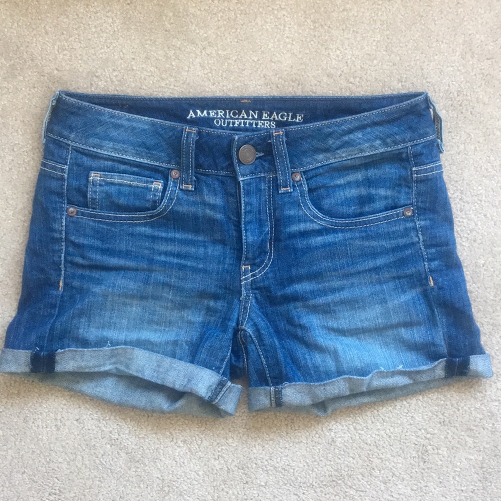 💕 American Eagle Midi Rise Jean Shorts